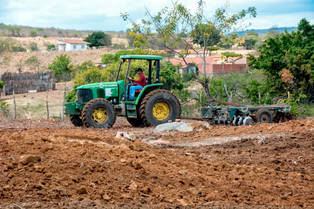 Prefeitura de Poço Dantas começa corte de terras para produtores rurais 9 WhatsApp Image 2026 02 06 at 11.11.59 1