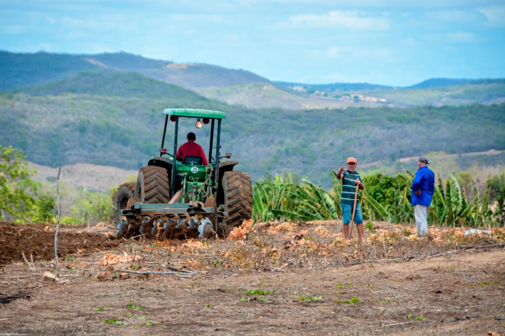 Prefeitura de Poço Dantas começa corte de terras para produtores rurais 10 WhatsApp Image 2026 02 06 at 11.11.59