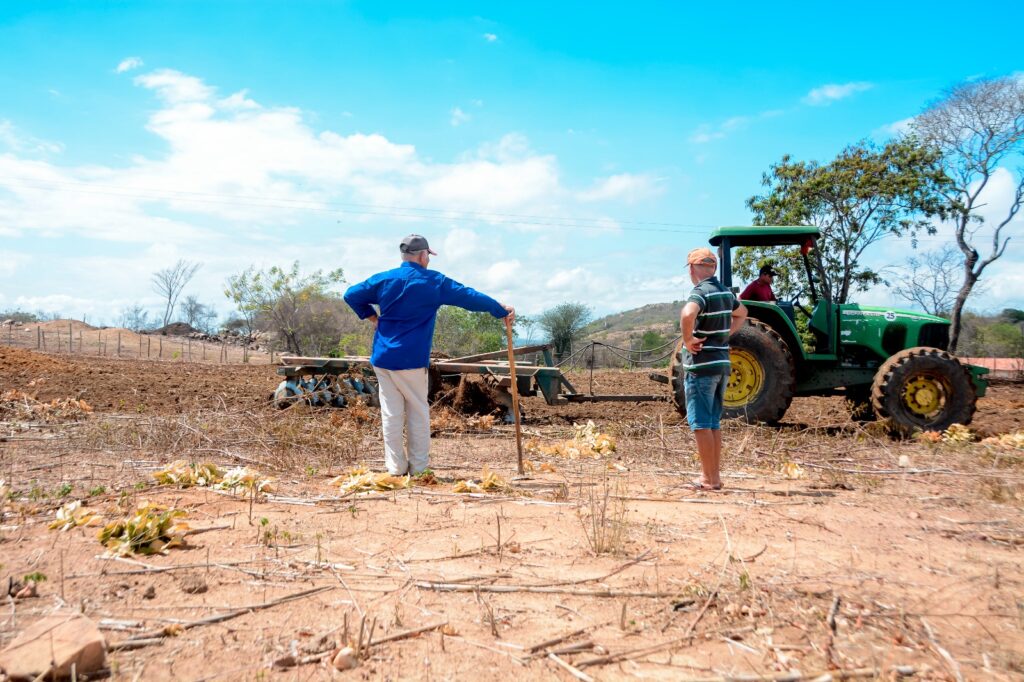 Prefeitura de Poço Dantas começa corte de terras para produtores rurais 26 WhatsApp Image 2026 02 06 at 11.12.02