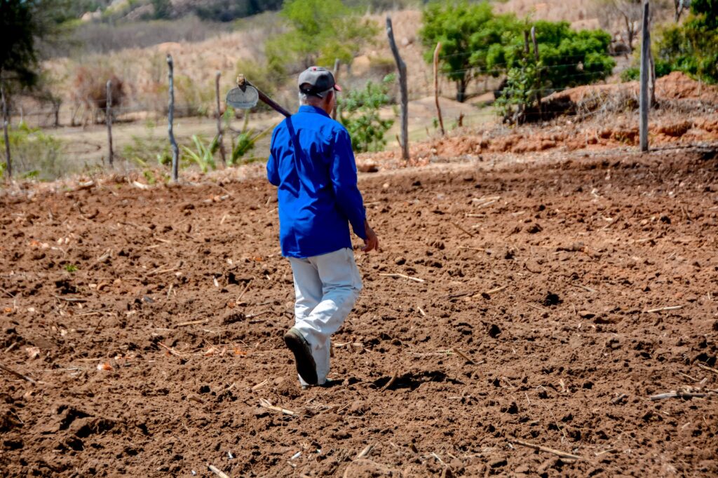 Prefeitura de Poço Dantas começa corte de terras para produtores rurais 30 WhatsApp Image 2026 02 06 at 11.12.03