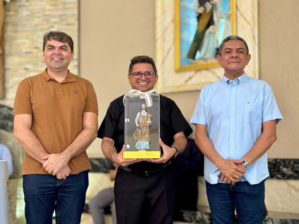 Padre Dalmir é o novo pároco de Joca Claudino 4 3