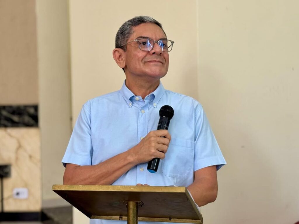 Padre Dalmir é o novo pároco de Joca Claudino 2 5