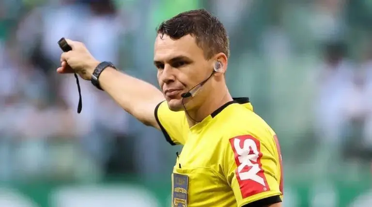 Árbitro FIFA de Minas Gerais comanda decisão do Paraibano 1 Árbitro FIFA de Minas Gerais comanda decisão do Paraibano
