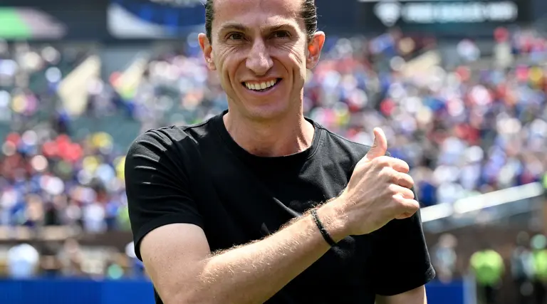 Flamengo demite Filipe Luís 1 Flamengo demite Filipe Luís após goleada