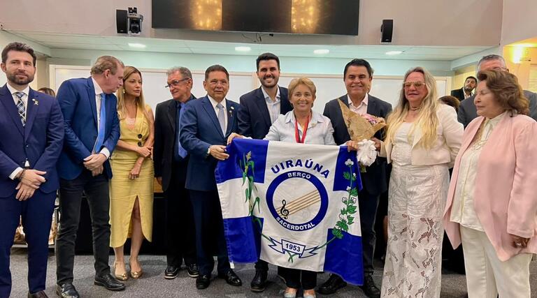 VÍDEO: Prefeita Leninha recebe Medalha Epitácio Pessoa 1 Prefeita Leninha recebe Medalha Epitacio Pessoa