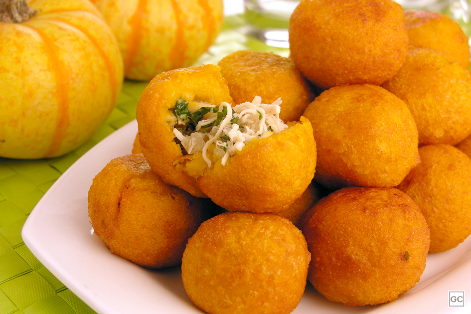 Receitas de aperitivos incríveis 4 bolinho abobora frango