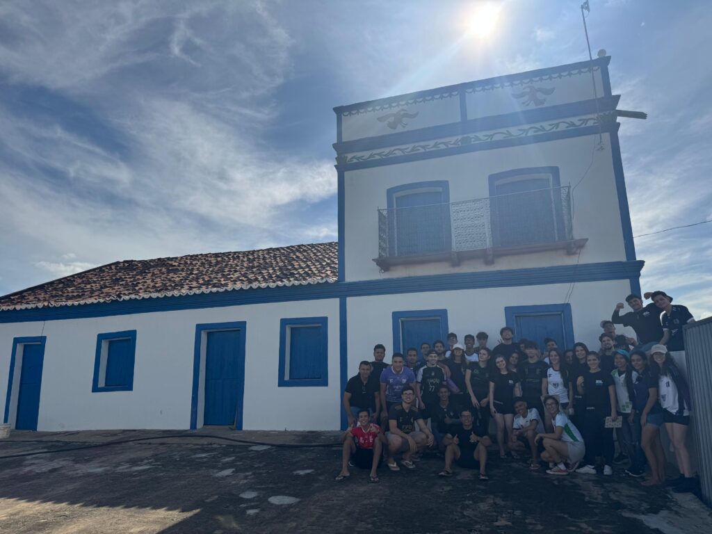 Alunos do IFRN visitam casarões históricos de Uiraúna 2 3 1