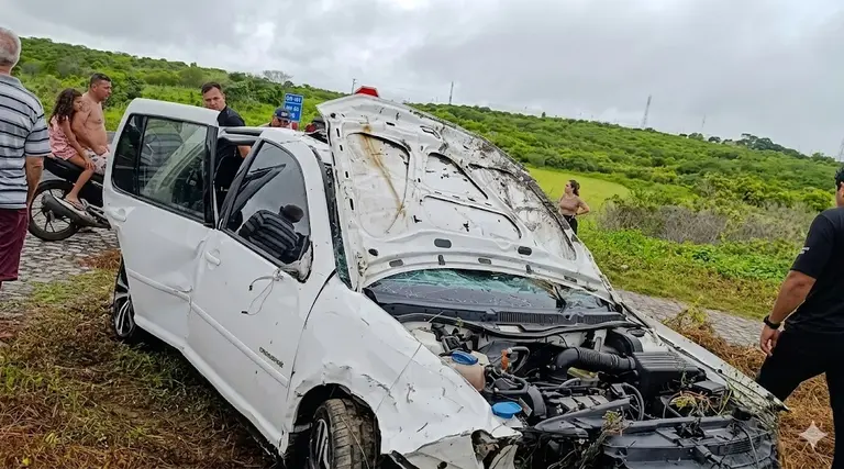 Carro cai em açude e deixa uma vítima fatal em, Marcelino Vieira 1 Carro cai em açude e deixa vítima uma vítima fatal em Marcelino Vieira