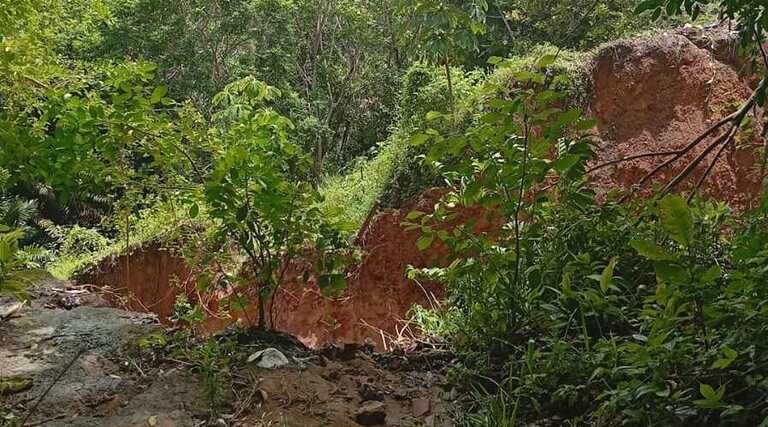 Cratera no bairro Planalto da Boa Esperança coloca moradores em alerta 1 Cratera no bairro Planalto da Boa Esperanca coloca moradores em alerta