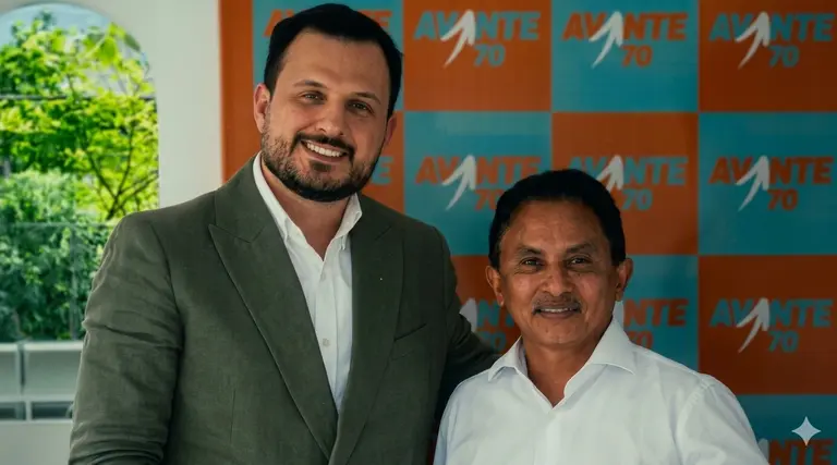 Manoel Gomes responde se é de direita ou de esquerda e diz: “Sou na minha” 1 Manoel Gomes responde se e de direita ou de esquerda