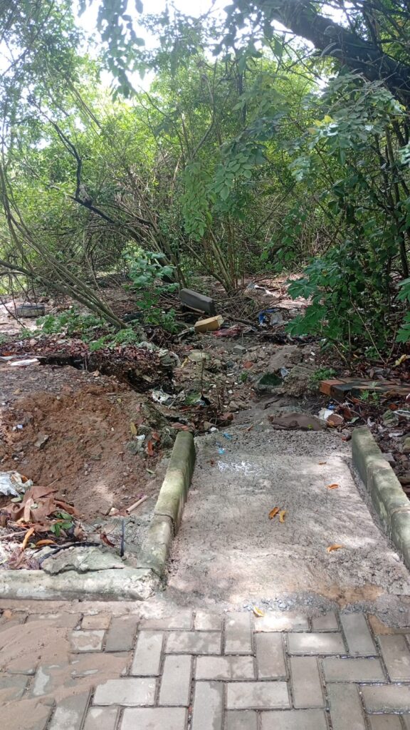 Cratera no bairro Planalto da Boa Esperança coloca moradores em alerta 2 WhatsApp Image 2026 04 02 at 12.02.19