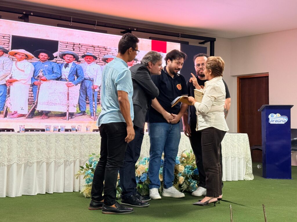 Lançamento do Livro "A peleja de Lampião no Belém do Arrojado" marca 99 anos de Resistência 3 WhatsApp Image 2026 05 16 at 08.23.26 1