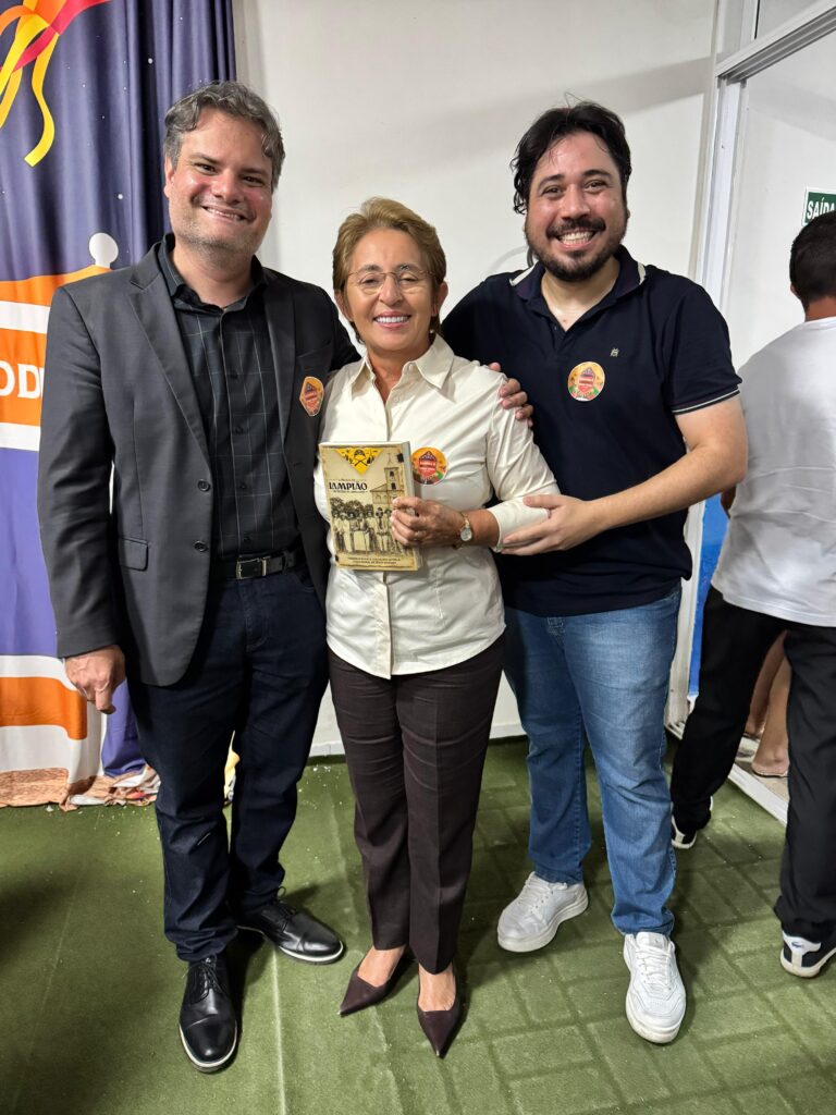 Lançamento do Livro "A peleja de Lampião no Belém do Arrojado" marca 99 anos de Resistência 19 WhatsApp Image 2026 05 16 at 08.23.38 1