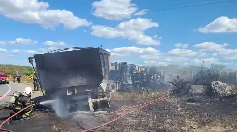 Acidente na BR-222 mata caminhoneiro no Ceará 1 Acidente na BR-222 mata caminhoneiro no Ceará