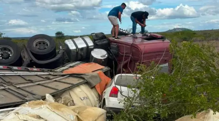 Acidente no Cariri PB deixa três mortos na BR-412