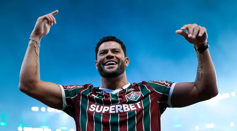 Jogos de hoje na TV neste domingo