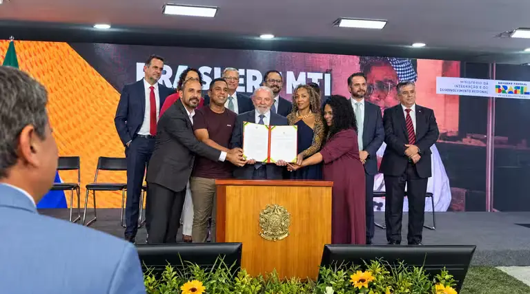 Lula anuncia perdão de dívidas MEI