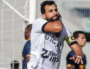 Botafogo-PB vence Retrô e reage na série C