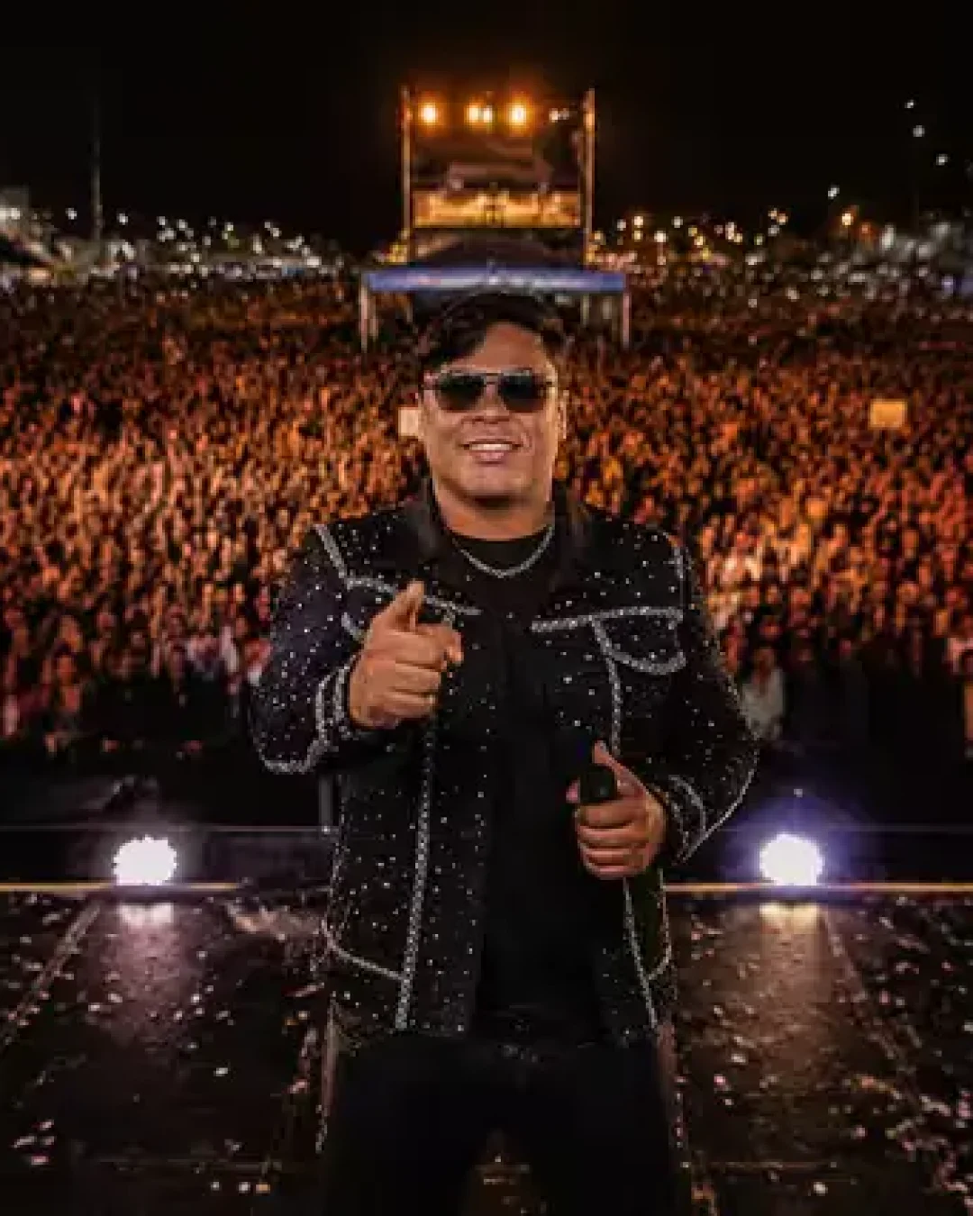 Cantor Neto Araújo é encontrado morto em casa