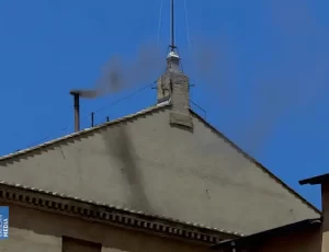 Conclave: Fumaça preta na segunda votação