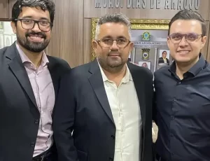 Dr. Jean Santiago recebe título de cidadão em Vista Serrana