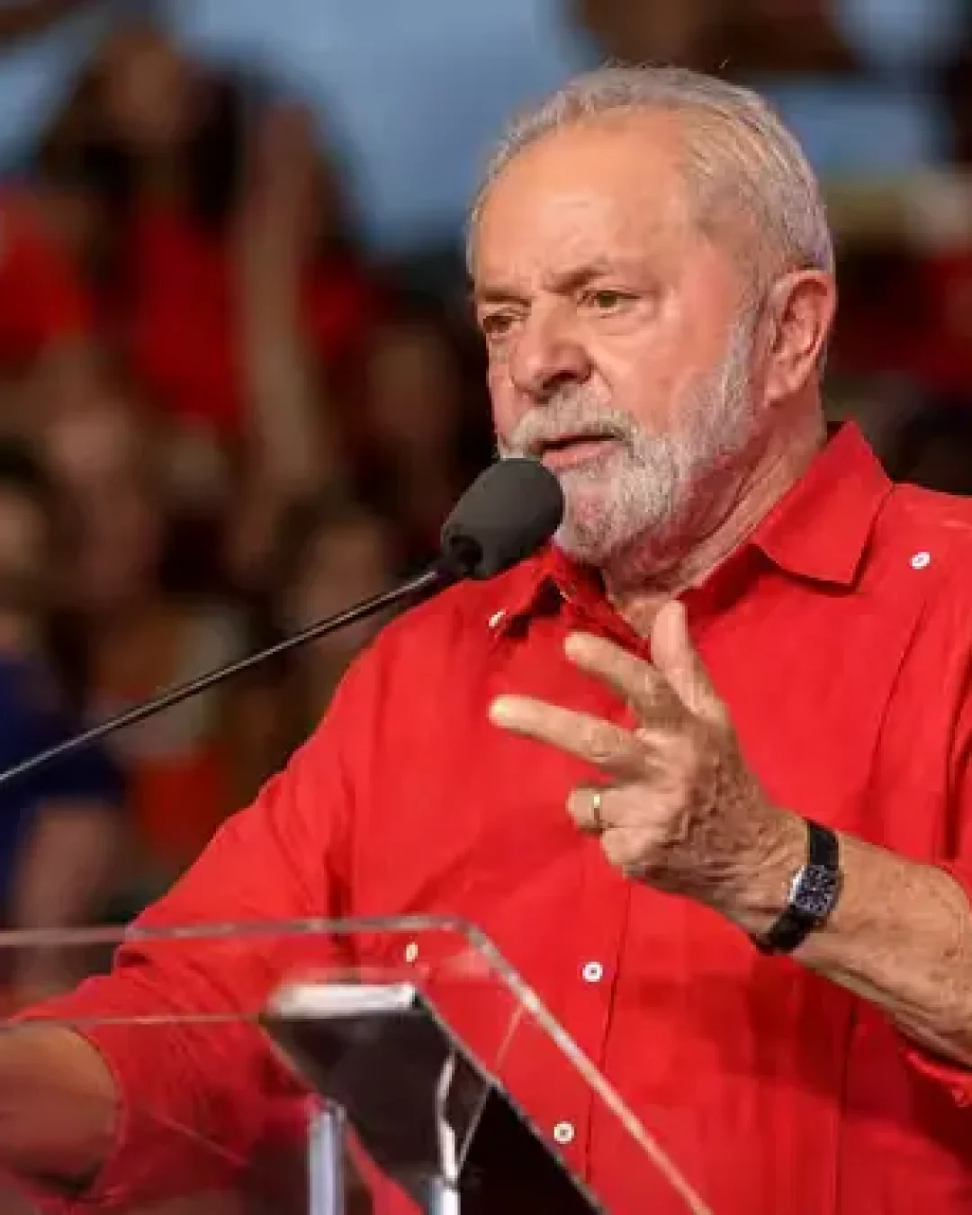 Lula chama família de Bolsonaro de traidora da pátria