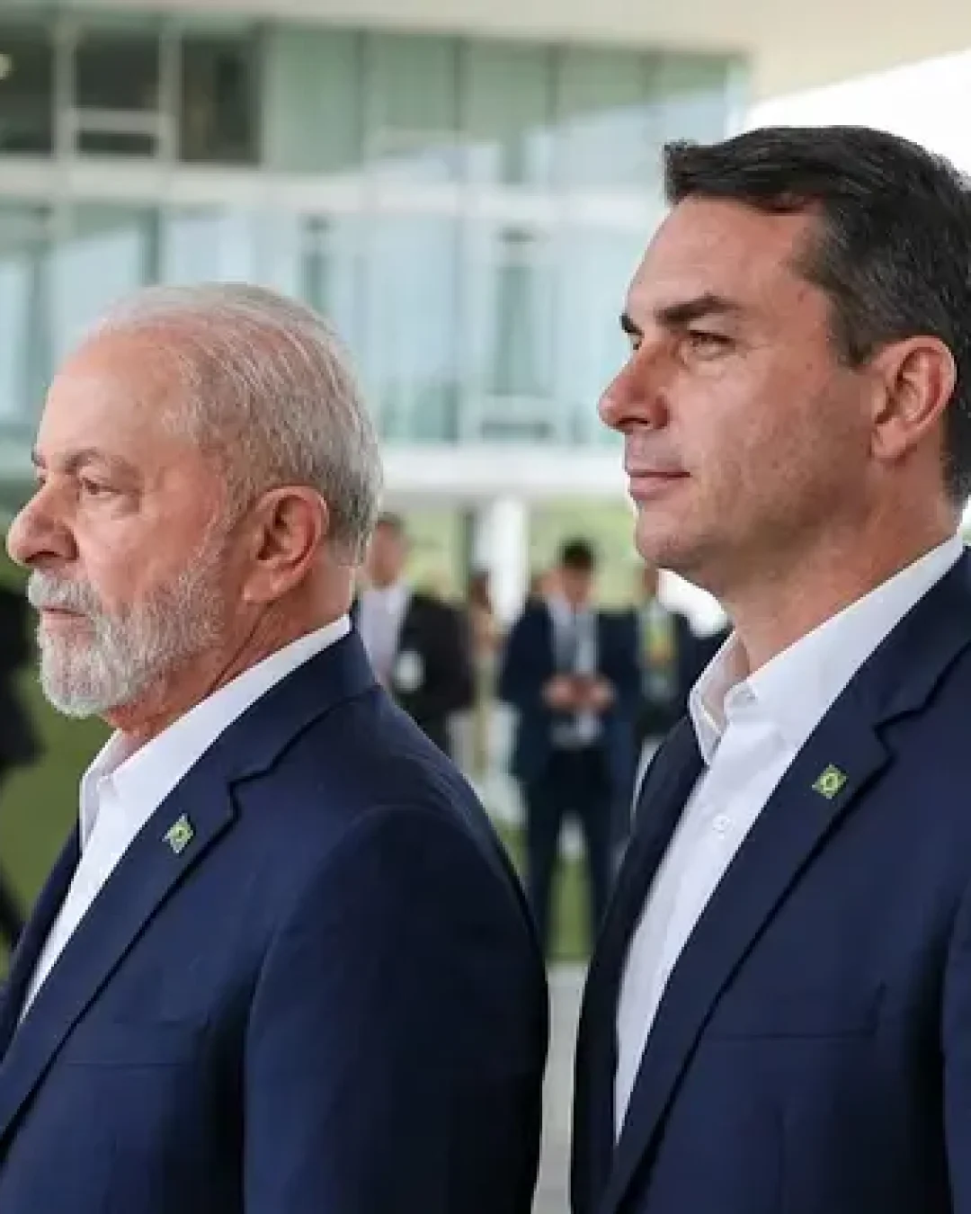 Lula lidera contra Flávio Bolsonaro