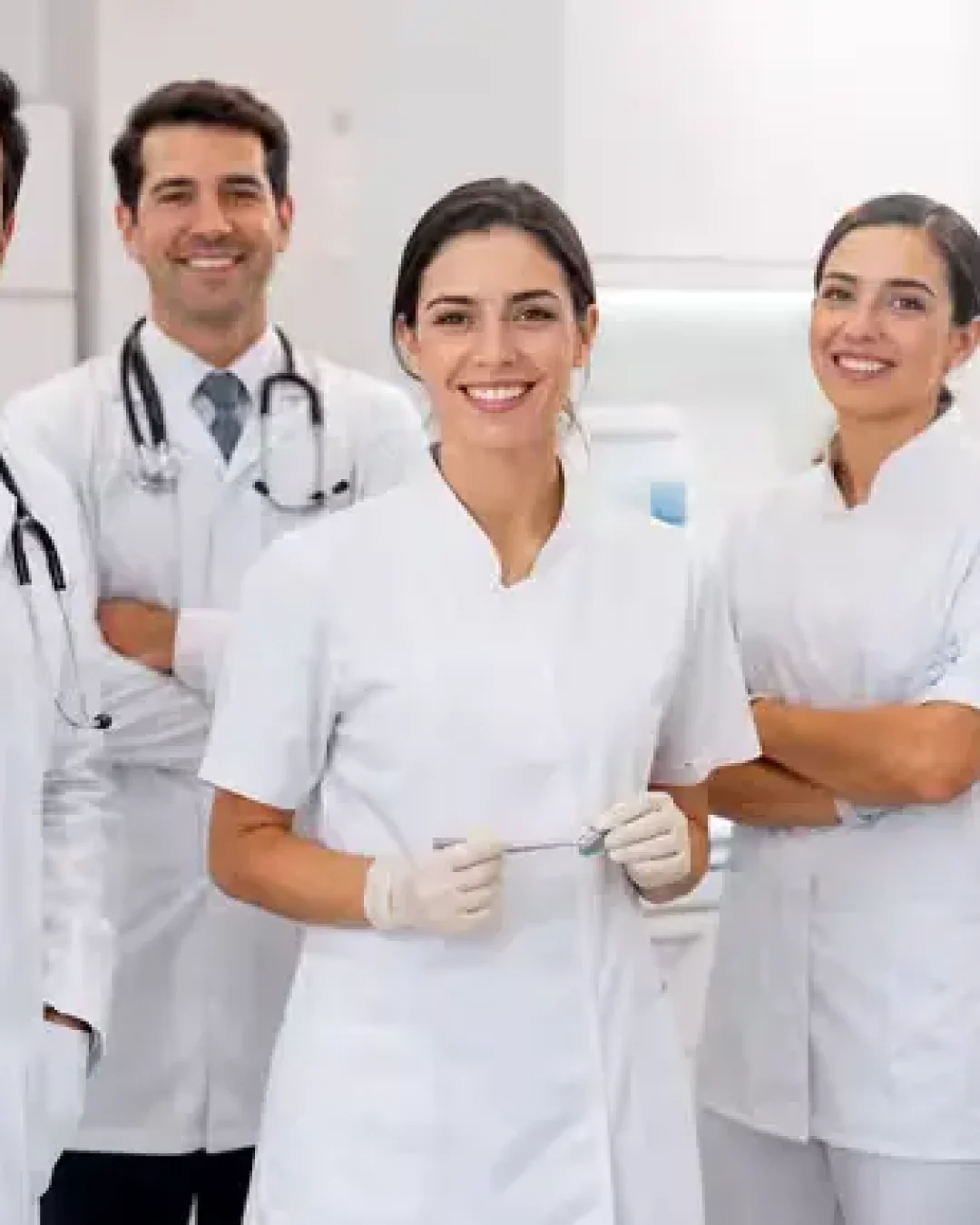 Piso salarial de médicos e dentistas é aprovado no Senado
